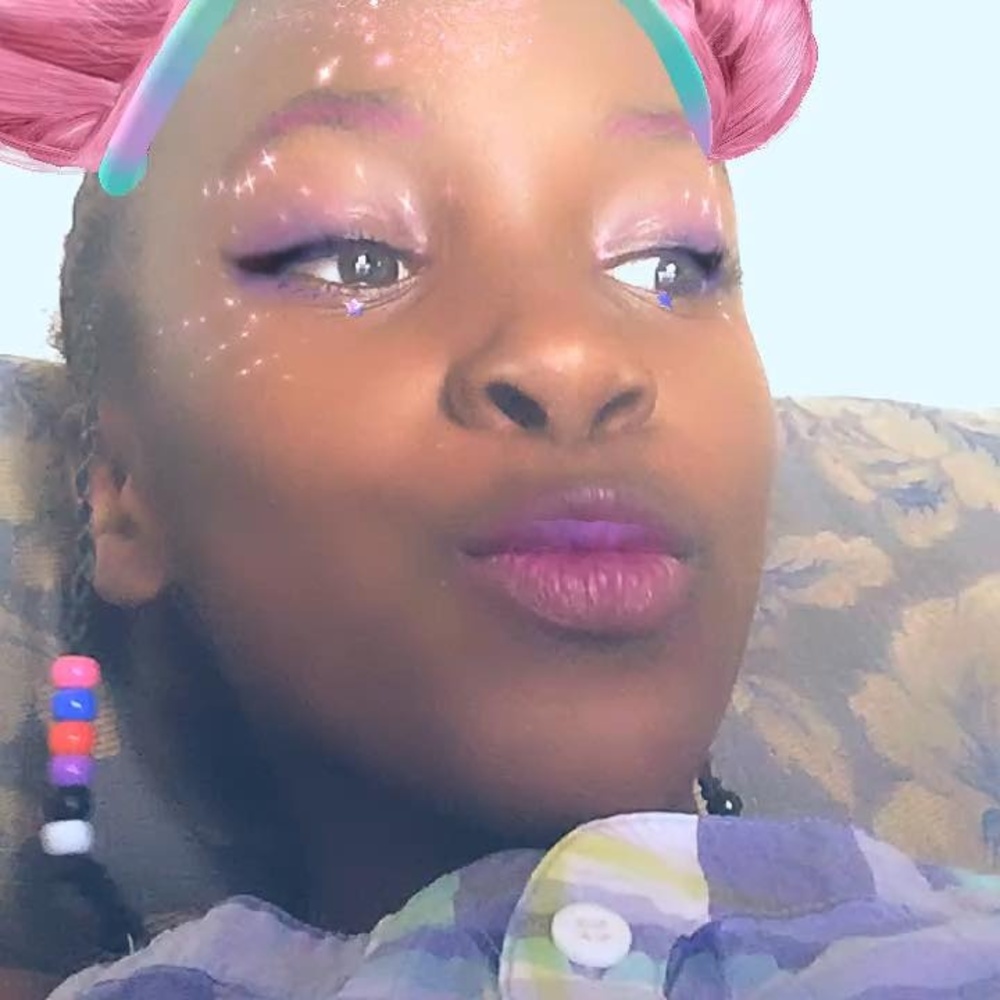 Meet your Posher, Angela